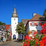 Appartement - Zentral, Stilvoll Und Ruhig Mit Balkon Und Boxspringbetten Möhnesee