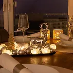 - Zentral, Stilvoll Und Ruhig Mit Balkon Und Boxspringbetten Appartement