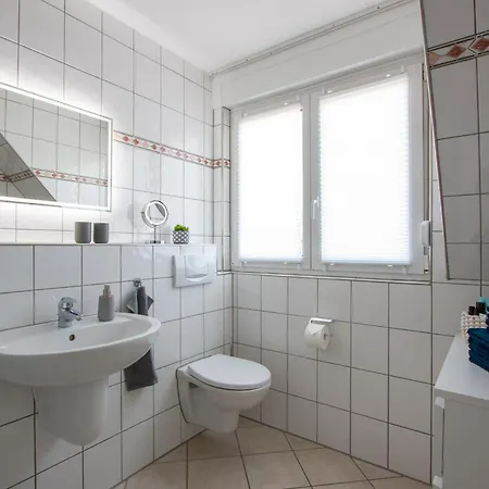 - Zentral, Stilvoll Und Ruhig Mit Balkon Und Boxspringbetten Apartmán Möhnesee