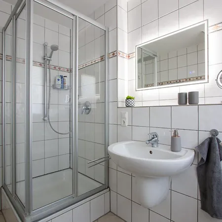 - Zentral, Stilvoll Und Ruhig Mit Balkon Und Boxspringbetten * Möhnesee