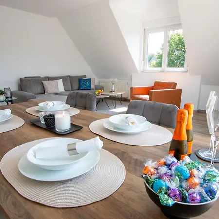 Appartement - Zentral, Stilvoll Und Ruhig Mit Balkon Und Boxspringbetten *