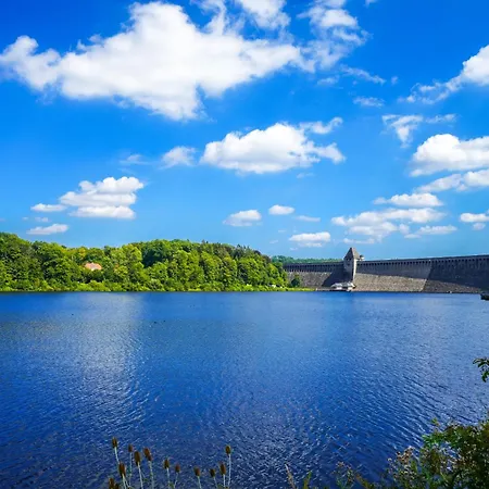 - Zentral, Stilvoll Und Ruhig Mit Balkon Und Boxspringbetten Möhnesee