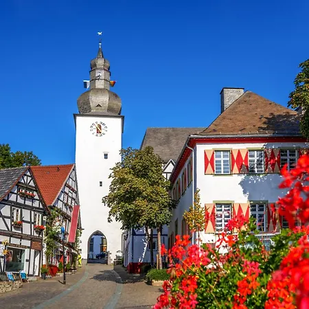 Appartamento - Zentral, Stilvoll Und Ruhig Mit Balkon Und Boxspringbetten Möhnesee