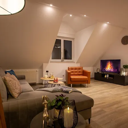 Apartmán - Zentral, Stilvoll Und Ruhig Mit Balkon Und Boxspringbetten
