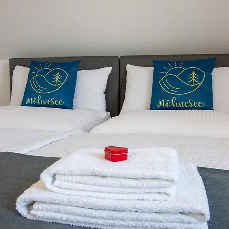 - Zentral, Stilvoll Und Ruhig Mit Balkon Und Boxspringbetten * Möhnesee