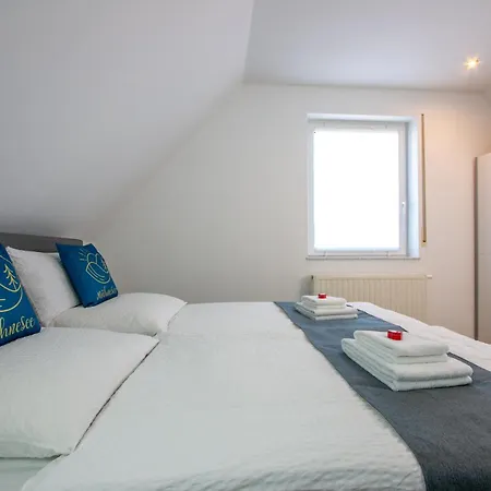 Apartmán - Zentral, Stilvoll Und Ruhig Mit Balkon Und Boxspringbetten