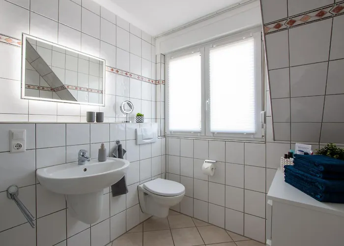 - Zentral, Stilvoll Und Ruhig Mit Balkon Und Boxspringbetten Lägenhet Möhnesee