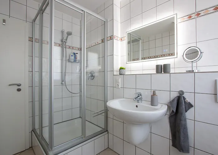 - Zentral, Stilvoll Und Ruhig Mit Balkon Und Boxspringbetten * Möhnesee