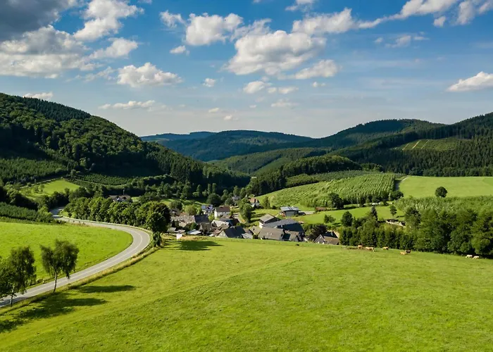 - Zentral, Stilvoll Und Ruhig Mit Balkon Und Boxspringbetten Möhnesee
