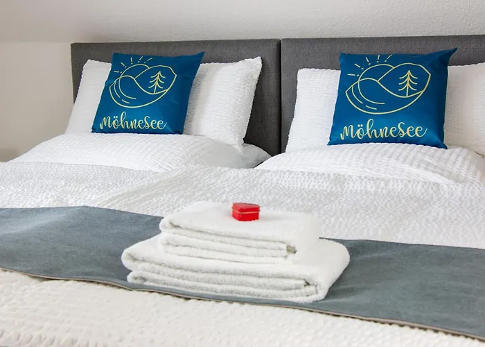 - Zentral, Stilvoll Und Ruhig Mit Balkon Und Boxspringbetten *