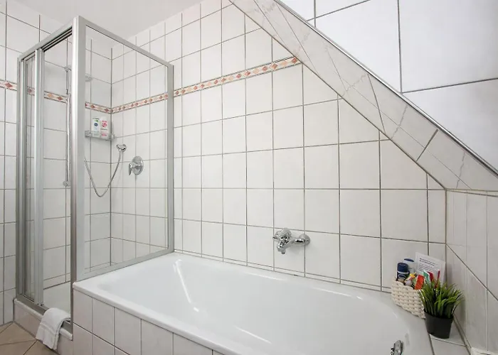 Appartamento - Zentral, Stilvoll Und Ruhig Mit Balkon Und Boxspringbetten Möhnesee