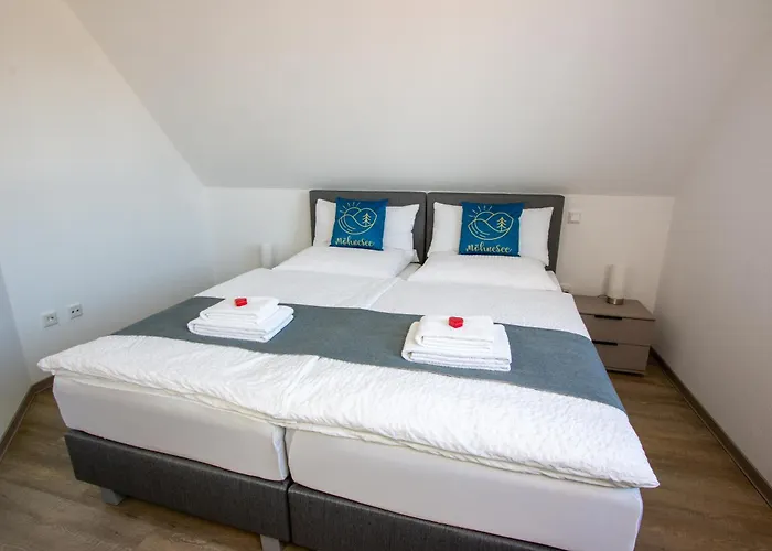- Zentral, Stilvoll Und Ruhig Mit Balkon Und Boxspringbetten Appartement *